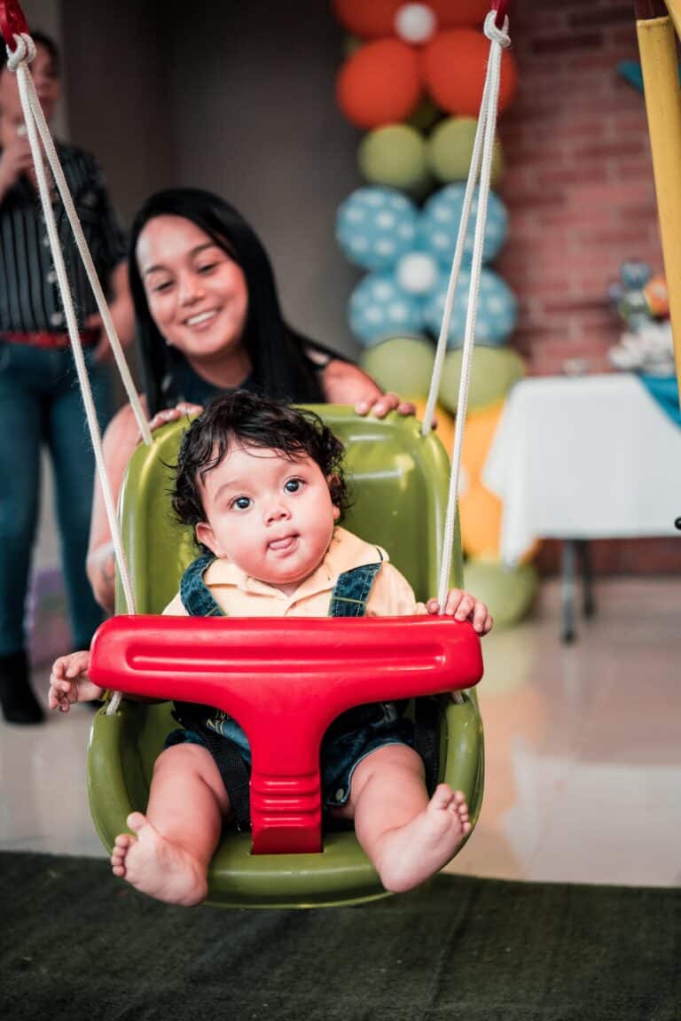 7 Best Baby Swing For Small Spaces