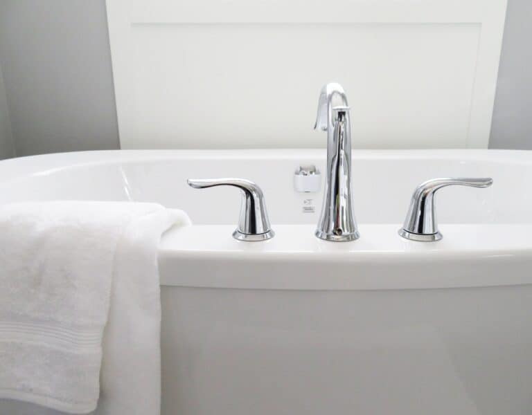 How To Clean Chrome Faucets